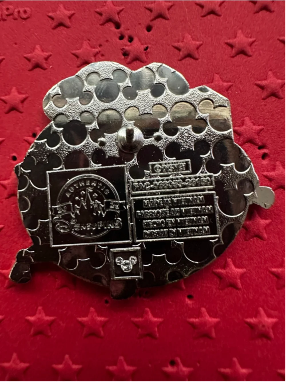 NEW Disney Animated Cuties Mystery Pin - Aladdin 2026